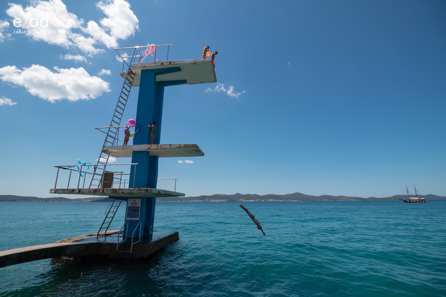 Meta feštica od balona i Ballon Jump