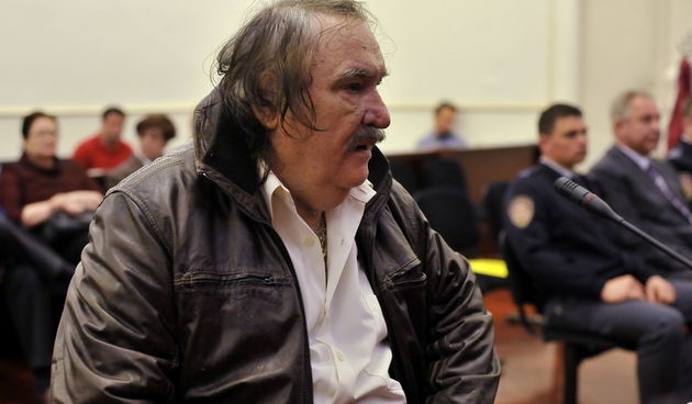 Zagreb, 230413.
Zupanijski sud u Zagrebu. Sudjenje bivsem premjeru i predsjedniku HDZ-a Ivi Sanaderu u slucaju Fimi media na kojem su svjedocili pjevac Mate Miso Kovac, Bozo Ljubic (HDZBiH i bivsi ministar prometa i veta BiH).
Na fotografiji: Miso Kovac n