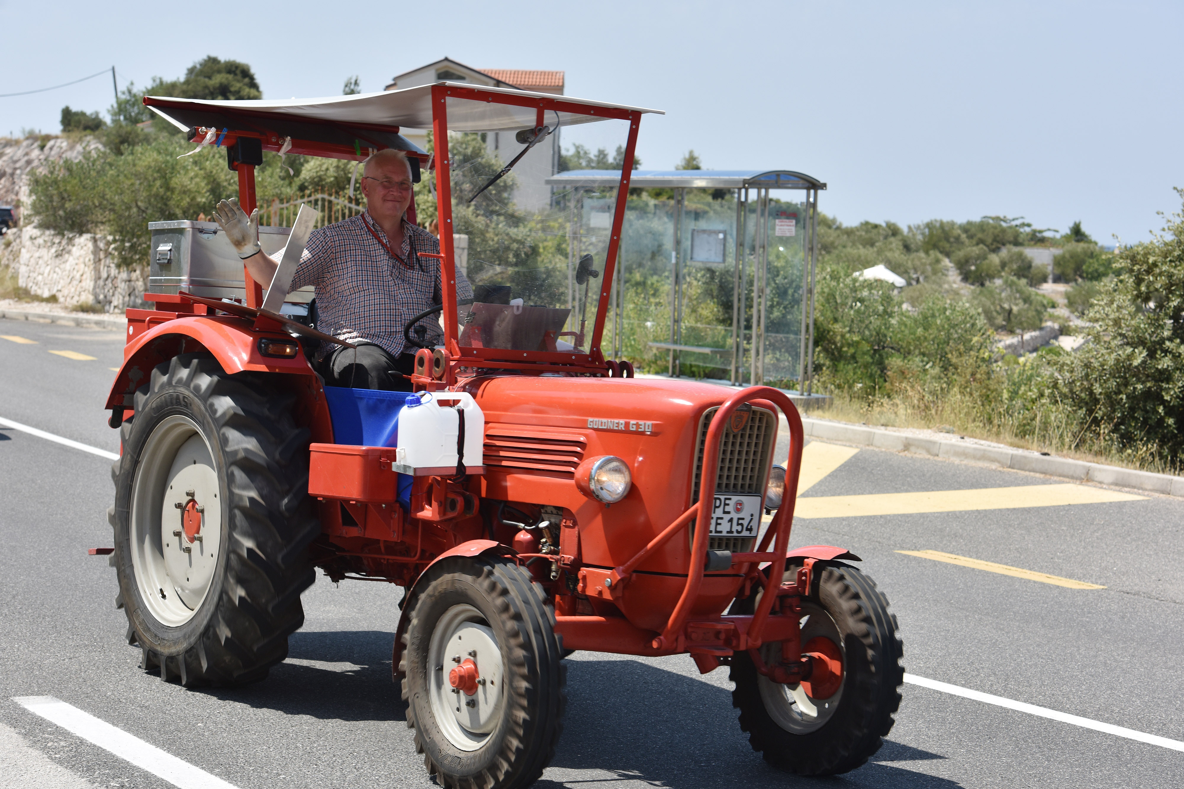 Na ljetovanje u Hrvatsku traktorom! Nijemac putovao 9 dana i prešao 1700 kilometara