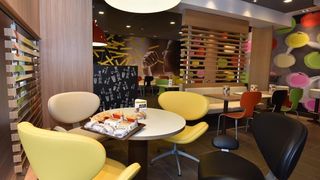 U zgradi nekadasnjeg zeljznickog kolodvora jutros je otvoren prvi Mc Donalds u Zadru Photo: Dino Stanin/PIXSELL