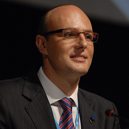 Image 1208615 (auto)