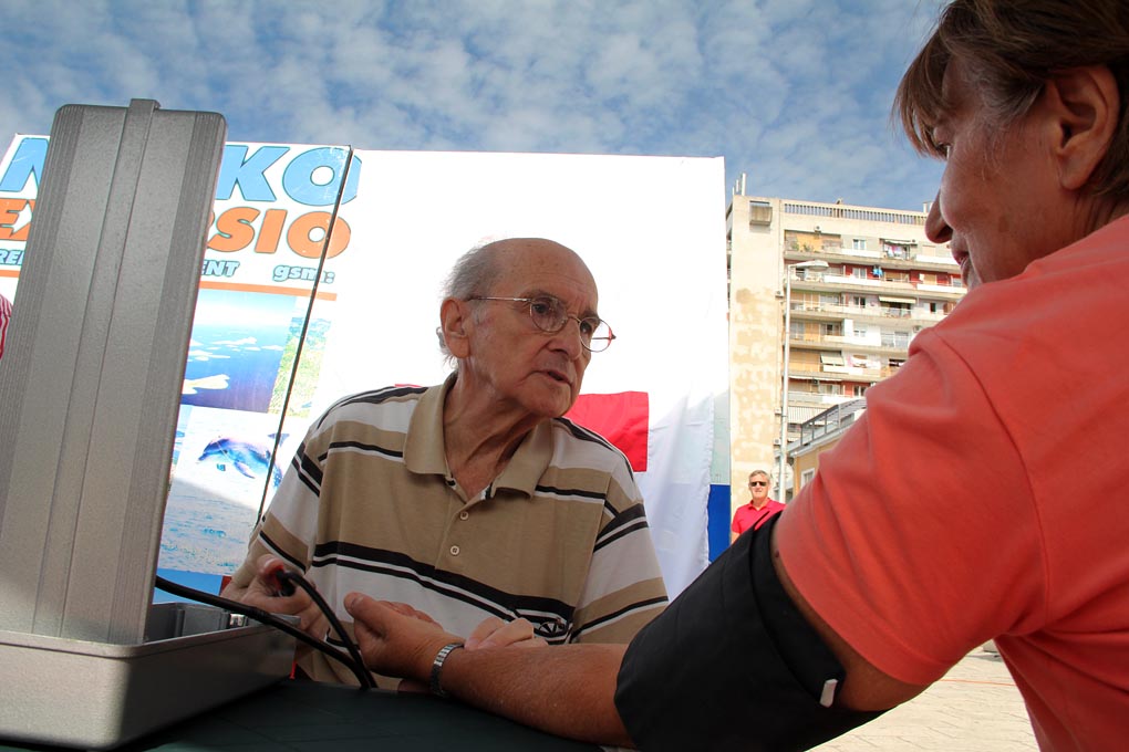 Nacionalna društva Crvenog križa diljem svijeta, potaknuta inicijativom Međunarodne federacije društava Crvenog križa i Crvenog polumjeseca (IFRC), obilježila su i ove godine Svjetski dan prve pomoći. Ovo je bila još jedna prilika da se ukaže na važnost p Nacionalna društva Crvenog križa diljem svijeta, potaknuta inicijativom Međunarodne federacije društava Crvenog križa i Crvenog polumjeseca (IFRC), obilježila su i ove godine Svjetski dan prve pomoći. Ovo je bila još jedna prilika da se ukaže na važnost p