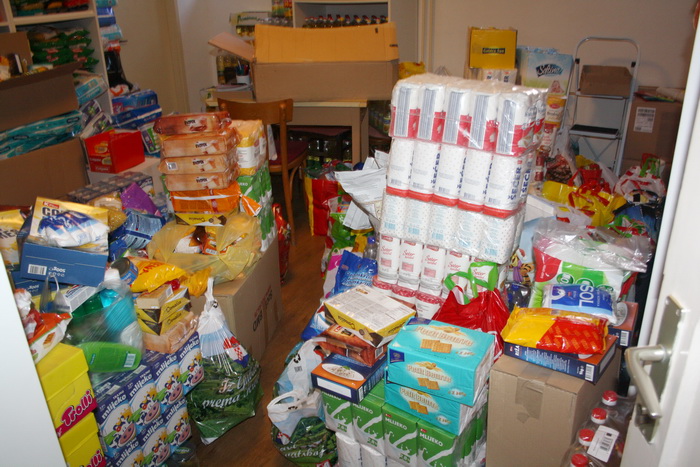 Zadarski sportaši i sportski novinari velikog srca napunili Socijalnu samoposlugu Zadarski sportaši i sportski novinari velikog srca napunili Socijalnu samoposlugu