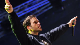 Zagreb, 220610.
Na Jarunu se od 21.-23.06. odrzava glazbeni spektakl T-Mobile INmusic festival na kojem ce nastupiti mnogobrojni izvodjaci kako iz zemlje tako i svijeta.
Danas se odrzao drugi dan.
Na fotografiji: Audio Bullys.
Foto: Boris Kovacev / CROPIX Zagreb, 220610.
Na Jarunu se od 21.-23.06. odrzava glazbeni spektakl T-Mobile INmusic festival na kojem ce nastupiti mnogobrojni izvodjaci kako iz zemlje tako i svijeta.
Danas se odrzao drugi dan.
Na fotografiji: Audio Bullys.
Foto: Boris Kovacev / CROPIX