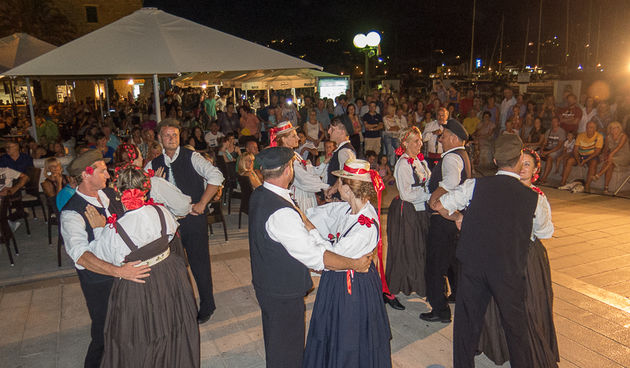 MasterCard – Brod knjižara – Rab