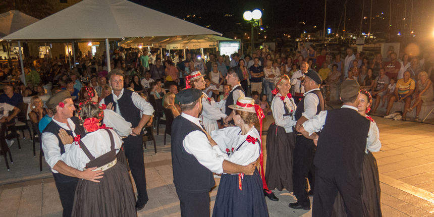 MasterCard – Brod knjižara – Rab MasterCard – Brod knjižara – Rab