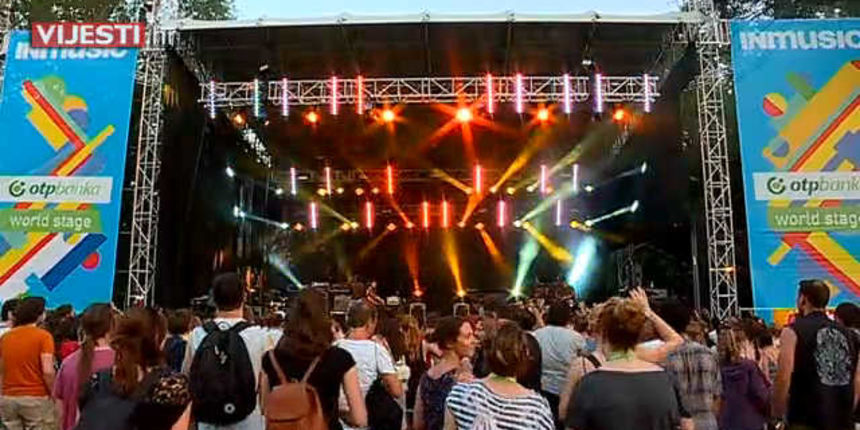 Počinje 13. INmusic festival: provjerili smo kako se atmosfera zakuhtava i što nas čeka sutra (thumbnail) Počinje 13. INmusic festival: provjerili smo kako se atmosfera zakuhtava i što nas čeka sutra (thumbnail)