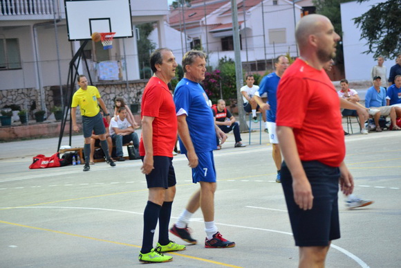 U povodu blagdana Kraljice Mira u Stanovima odigrana utakmica između liječnika i predstavnika Gradske uprave, Foto: Iva Perinčić