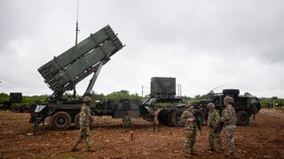 Prezentacija američkog sustava protuzračne obrane Patriot u Zemuniku Prezentacija američkog sustava protuzračne obrane Patriot u Zemuniku