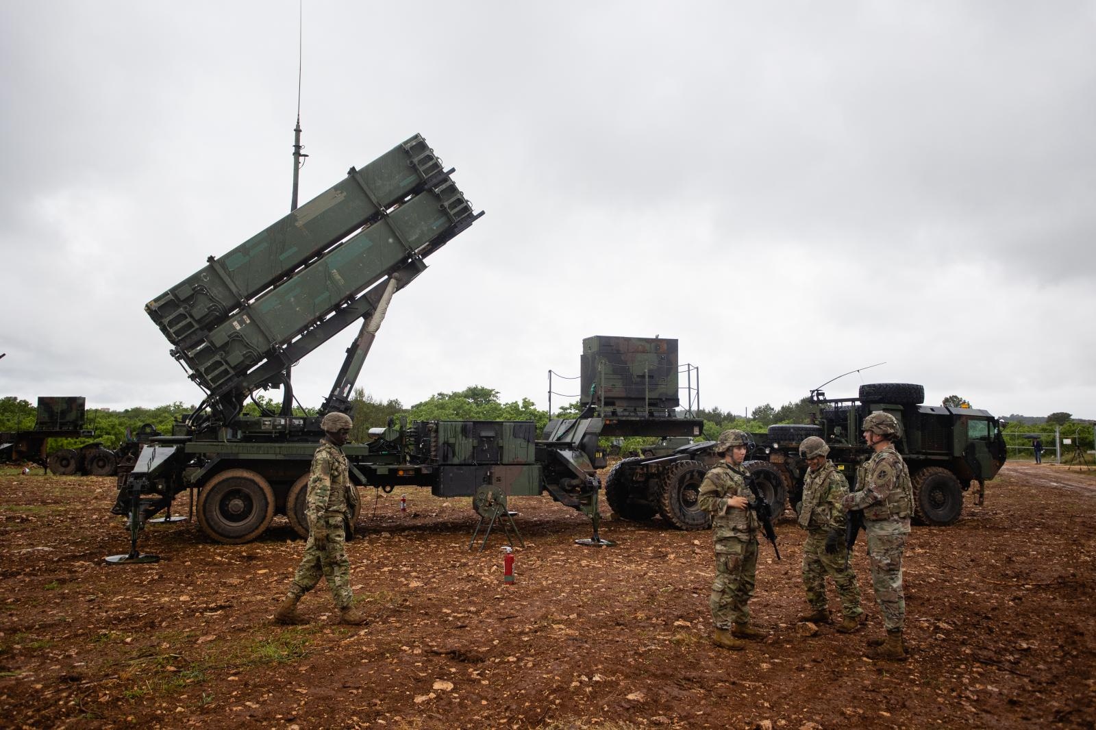 Prezentacija američkog sustava protuzračne obrane Patriot u Zemuniku Prezentacija američkog sustava protuzračne obrane Patriot u Zemuniku