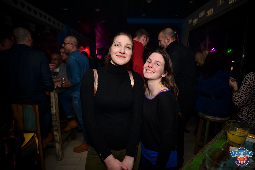 U Famous beach and grill baru Rockatansky bend proslavio je 20 godina djelovanja U Famous beach and grill baru Rockatansky bend proslavio je 20 godina djelovanja