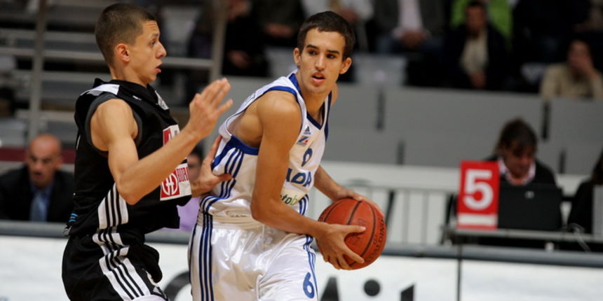 Zadar, 151011.
Dvorana Kresimir Cosic. 
Kosarkaska utakmica, Zadar – Svjetlost Brod.
Na fotografiji: Ivan Batur igrac Zadra.
Foto: Andrija Lucic / CROPIX