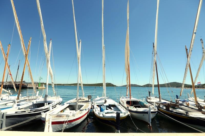 Betina: Regata na latinsko idro “Za dušu i tilo”. Photo: Duško Jaramaz/PIXSELL