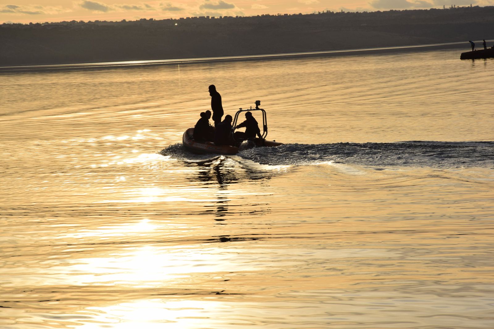 U Novskom ždrilu i dalje traje intenzivna potraga za nestalim pilotom