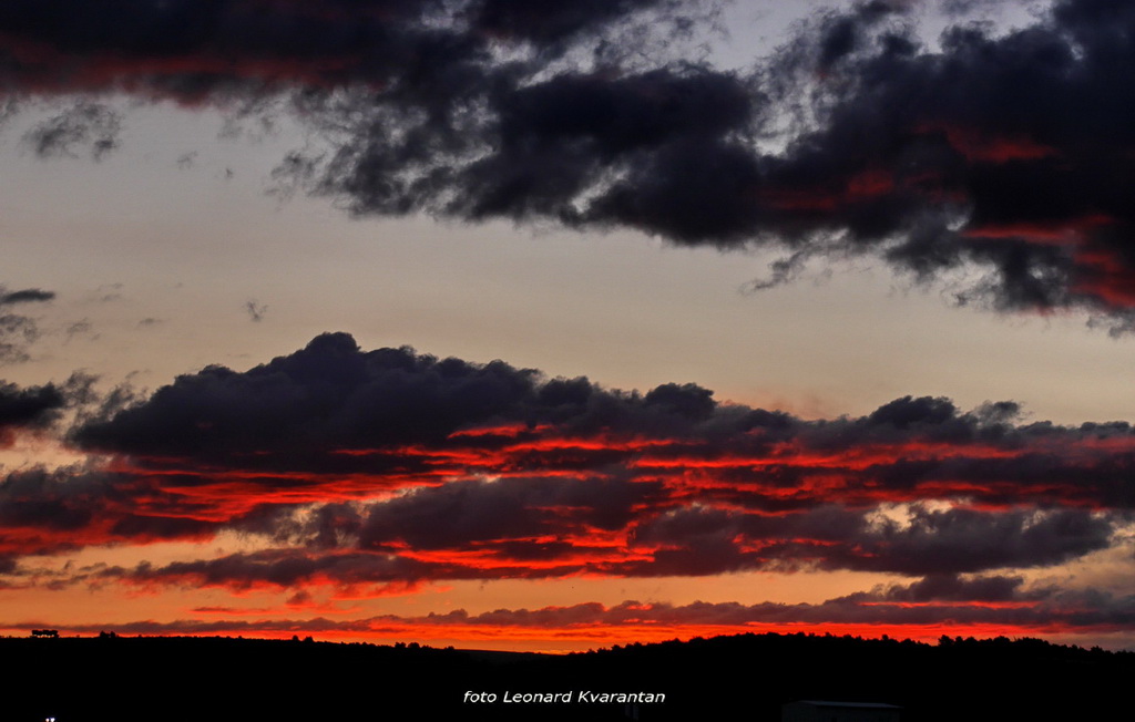 Svitanje i rano jutro u novoj luci Gaženica