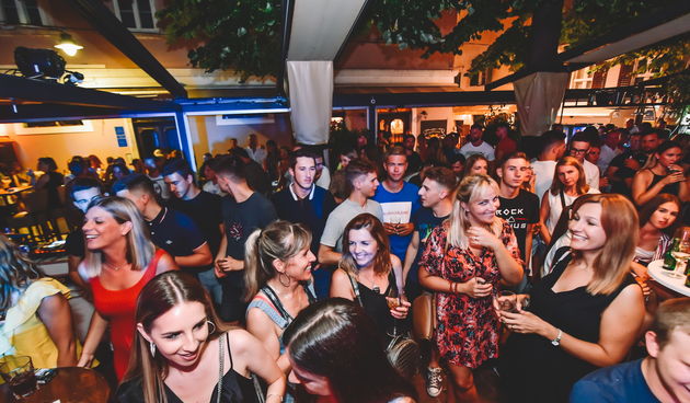 Colonia @ Caffe bar Kult