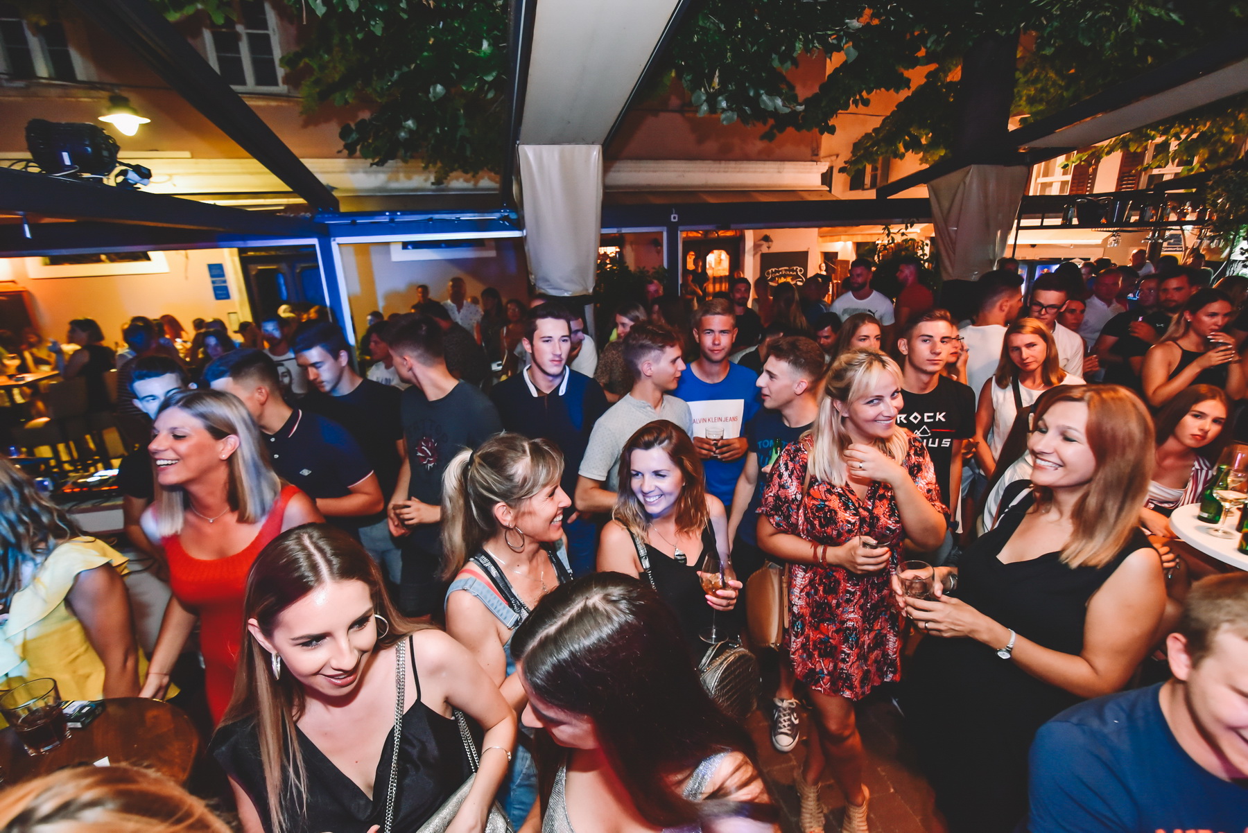 Colonia @ Caffe bar Kult