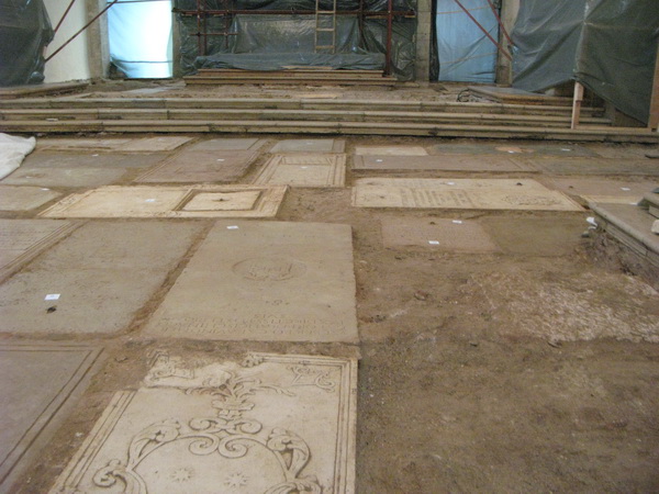 Grobnice u Svetom Frani Grobnice u Svetom Frani