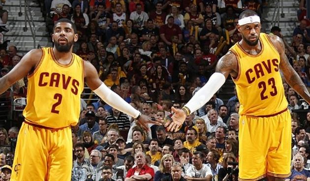 Kyrie Irving i LeBron James, foto: Gregory Shamus/NBAE/nba.com
