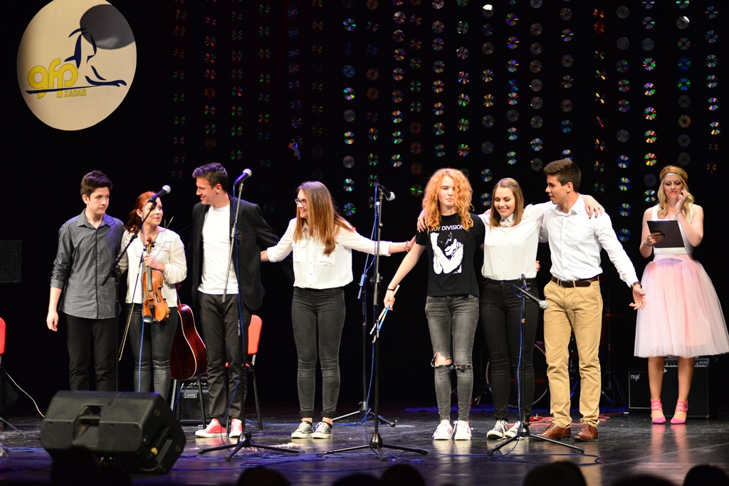 MIOC za Davida: Humanitarni koncert gimnazije Franje Petrića u HNK Zadar