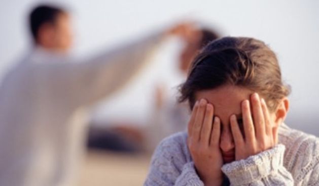 Suze, plakanje, depresija, žena, nasilje