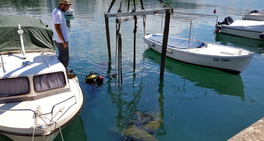 Ekološka akcija “Daj ruku za čiste Jazine” Ekološka akcija “Daj ruku za čiste Jazine”