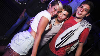 Zagreb, 28.06.2014. – A SADA PRAVAC: ZRCE – Na zatvaranju klupske sezone u punom Aquariusu (A2), Deejay Hrc (resident Zrce Spring Break festivala) dobru vibru ucinio je izvrsnom. Partijalo se do jutra uz najbolje iz EDM/commercial/trap/bass tvornice.