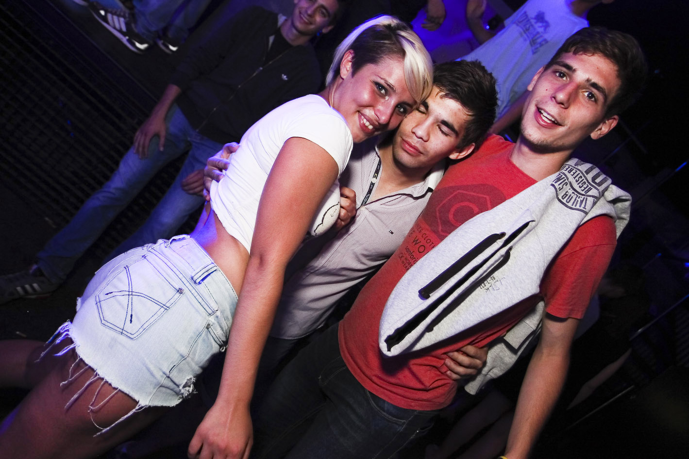 Zagreb, 28.06.2014. – A SADA PRAVAC: ZRCE – Na zatvaranju klupske sezone u punom Aquariusu (A2), Deejay Hrc (resident Zrce Spring Break festivala) dobru vibru ucinio je izvrsnom. Partijalo se do jutra uz najbolje iz EDM/commercial/trap/bass tvornice.