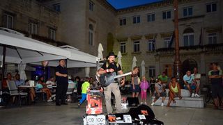 Performeri Saraswati na KalelargArt-u ; foto Iva Perinčić Performeri Saraswati na KalelargArt-u ; foto Iva Perinčić