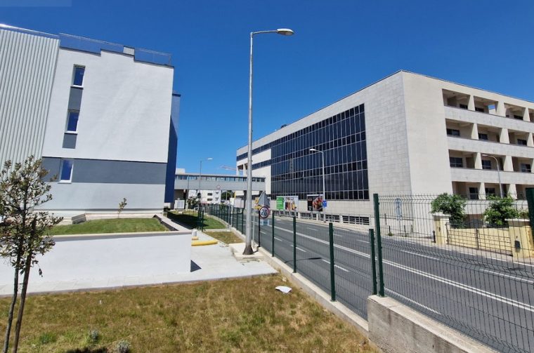 Zgrada dnevnih bolnica, Poliklinika