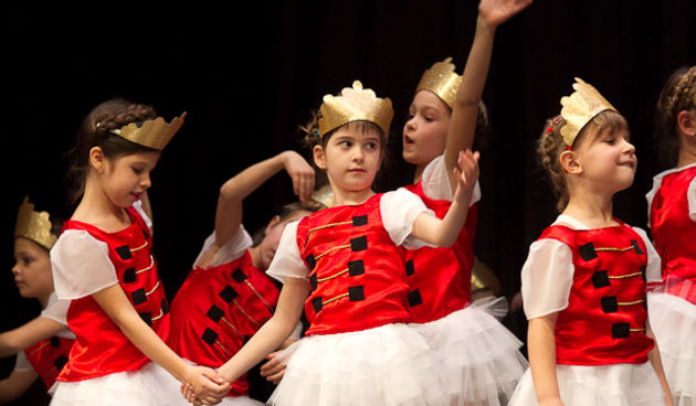 Plesna čestitka Zadarskog plesnog ansambla, Foto: Leo Banić