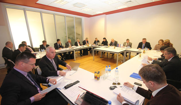 Javna nabava legalni kriminal: Nelogičnosti i apsurdnosti Zakona o javnoj nabavi