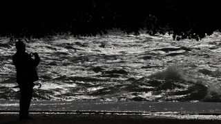 Zadar, 111112.
Jako jugo od ranih jutarnjih sati puse na zadarskom podrucju, temperatura zraka je ugodnih 20 stupnjeva. Detalj sa zadarske rive.
Foto: Jure Miskovic / CROPIX Zadar, 111112.
Jako jugo od ranih jutarnjih sati puse na zadarskom podrucju, temperatura zraka je ugodnih 20 stupnjeva. Detalj sa zadarske rive.
Foto: Jure Miskovic / CROPIX