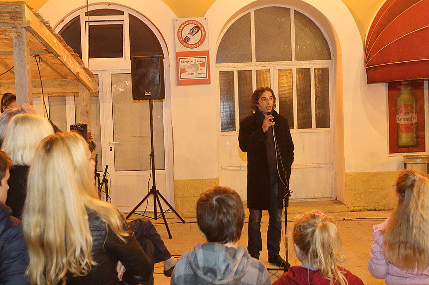 Bibinje: Božićni sajam na Trgu Franje Tuđmana Bibinje: Božićni sajam na Trgu Franje Tuđmana