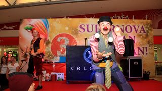 Image 685811 (auto) Image 685811 (auto)