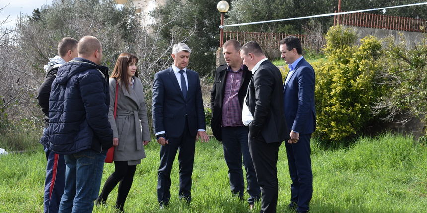 Župan Longin obišao klizišta u Posedarju