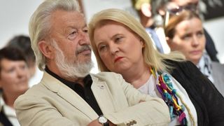 U lozi Narodnog muzeja otvorena je izlozba plakata, fotografija i kostima Zadarskog plesnog ansambla, najstarijeg ansambla suvremenog plesa u Dalmaciji. Izlozba je vezana uz proslavu Dana obrane grada Zadra i 25. godisnjice od osnutka Zadarskog plesnog an