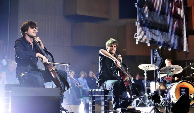 Zagreb, 211211.
KD Vatroslav Lisinski.
Nastup 2Chellos, dua voloncela kojeg tvore Stjepan Hauser i Luka Sulic.
Foto: Boris Kovacev / CROPIX