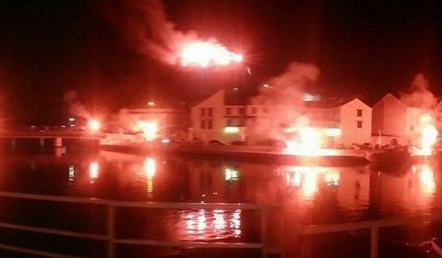 DPH Obrovac velikom bakljadom proslavilo prvu godinu rada i Hajdukov 105. rođendan