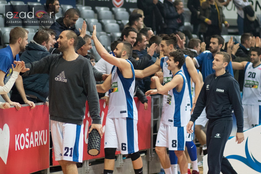 HT Premijer liga: 9. kolo: KK Zadar – GKK Šibenik 81-72. Pozdrav navijačima