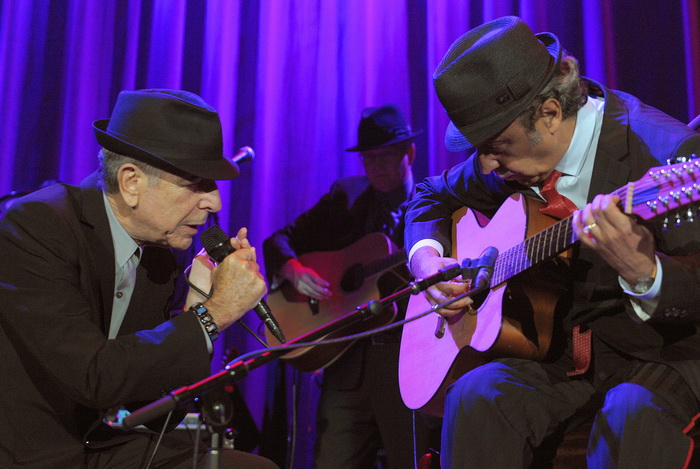 Zagreb, 250710.
Arena Zagreb, Leonar Cohen odrzao je koncert u zagrebu.
Na slici: Leonard Cohen.
Foto: Damir Krajac / CROPIX