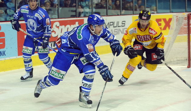 Zagreb, 011010. Ledena dvorana Doma sportova.  EBEL liga, susret KHL Medvescak – EV Vienna Capitals. Na slici: Thomas Guidarelli. Foto: Damir Krajac / CROPIX