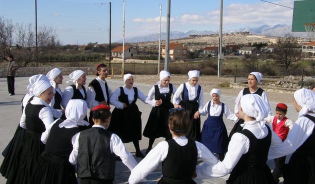 KUD SV:Kuzman i Damjan