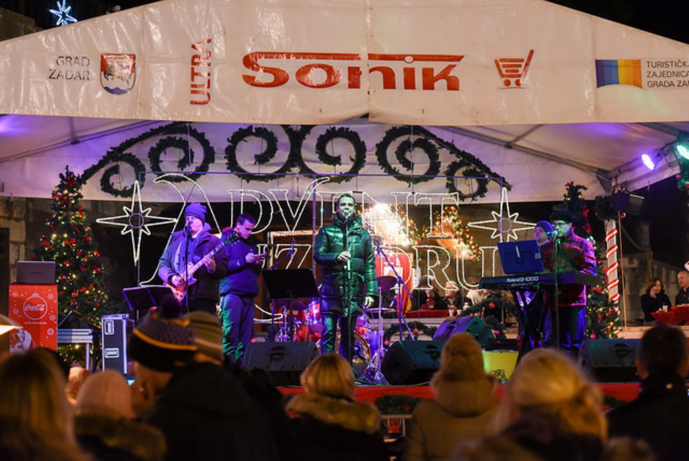 Advent u Zadru: Đani Stipaničev @ Trg Petra Zoranića