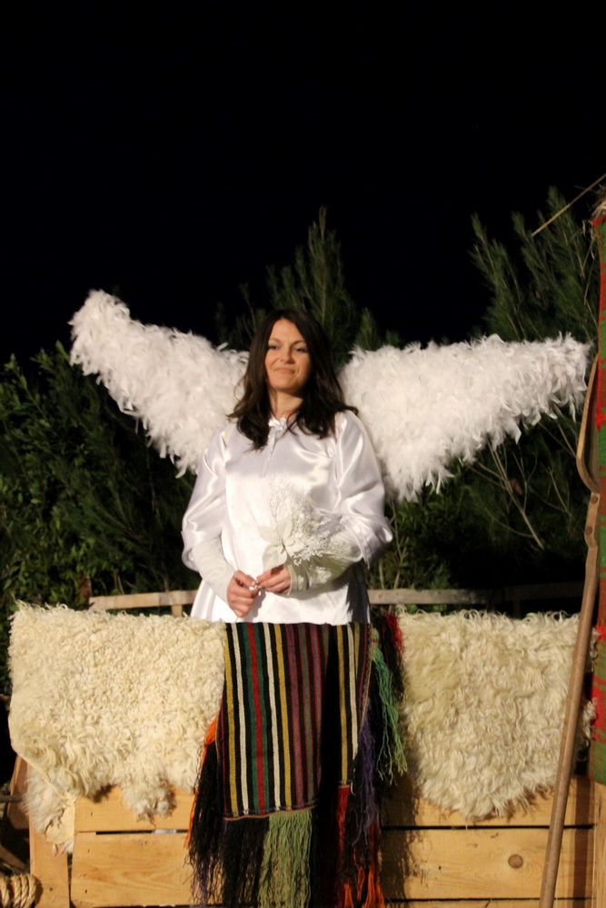 U Diklu kod bunara upriličene žive jaslice U Diklu kod bunara upriličene žive jaslice