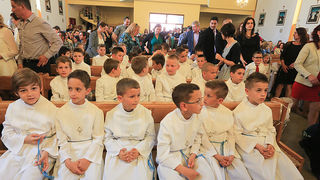 Bibinje: sakrament Prve pričesti, foto-L. Banić Bibinje: sakrament Prve pričesti, foto-L. Banić