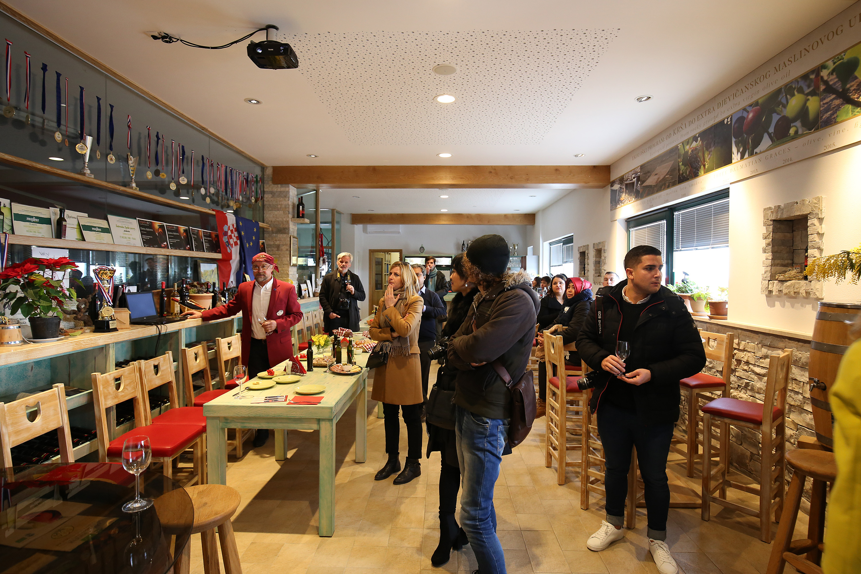 Mediji i uzvanici posjetili Polaču, Vransko jezero i Maškovića han