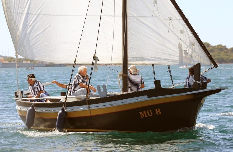 Betina: Regata na latinsko idro “Za dušu i tilo”. Photo: Duško Jaramaz/PIXSELL