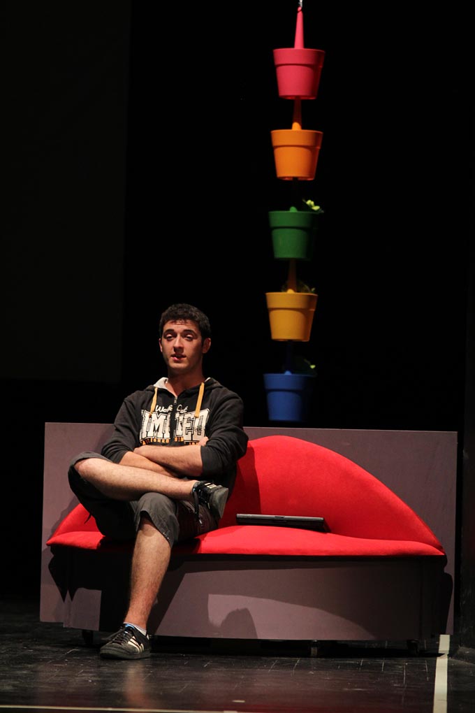 U suradnji HNK Zadar i Kazališne udruge “Igrajmo se” premijerno je izvedena predstava “Sasvim sam popubertetio” u režiji Žane Bumber. foto: Iva Perinčić U suradnji HNK Zadar i Kazališne udruge “Igrajmo se” premijerno je izvedena predstava “Sasvim sam popubertetio” u režiji Žane Bumber. foto: Iva Perinčić