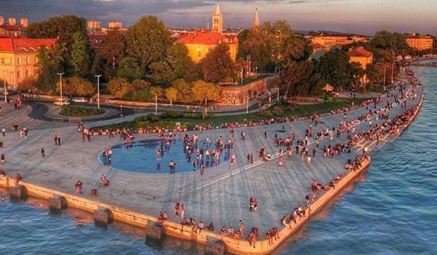 Vrh Poluotoka: Pozdrav suncu i Moreske orgulje